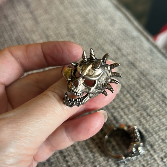 Lot of four men’s rings. Vintage silver and silver tone. - Picture 8 of 9